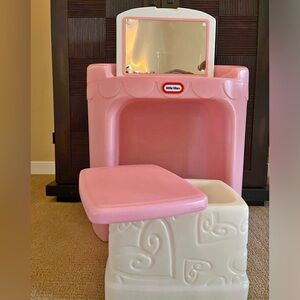 Little Tikes Vanity